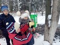 В парке посёлка Троицкий школьники провели акцию «Не оставляйте птиц в беде»