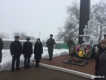 5 февраля, в день освобождения Губкинского района от немецко-фашистских захватчиков на Троицкой территории у памятника жертвам фашизма в 10.00 состоялся торжественный митинг