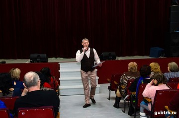 15 февраля в ЦКР «Строитель» состоялся концерт ансамбля «Поющие сердца»