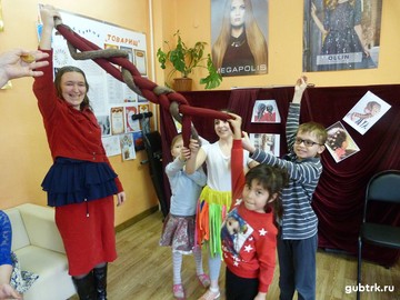 На базе губкинского подросткового клуба «Товарищ» прошёл конкурс «Коса – девичья краса»
