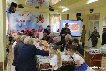 9 мая в микрорайоне Лебеди