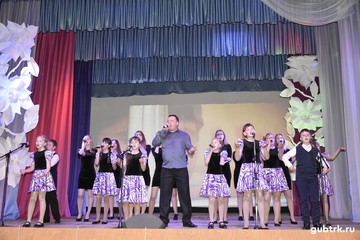 В центре культурного развития поселка Троицкий прошел  семейный конкурс–фестиваль «Я и моя семья». Мероприятие проводилось  впервые. Участие в нем  приняли 5 семей, в которых воспитываются дети с ограниченными возможностями здоровья
