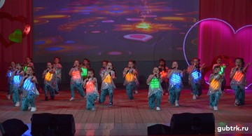 В ЦКР «Строитель» прошел отчетный концерт вокального коллектива «Фиеста»