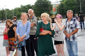 ЗВОН  НАД БЕЛОГОРЬЕМ