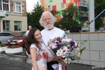 ЗВОН  НАД БЕЛОГОРЬЕМ