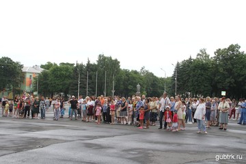 ЗВОН  НАД БЕЛОГОРЬЕМ