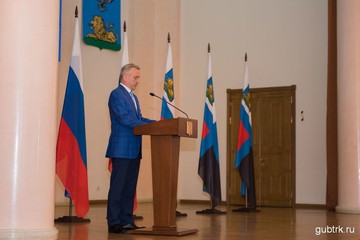 Губернатор Белгородской области вручил сотруднику Белгородэнерго государственную награду