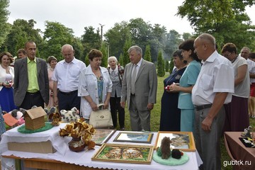 Жители поселка Троицкий отметили День своего села и престольный праздник Святой Троицы