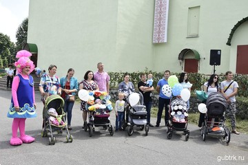 Жители поселка Троицкий отметили День своего села и престольный праздник Святой Троицы