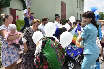 Жители поселка Троицкий отметили День своего села и престольный праздник Святой Троицы