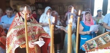 Медовый Спас в лебединском храме-часовне