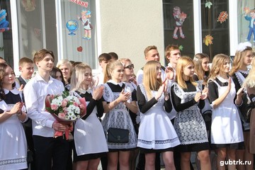 В Губкинском городском округе  в День знаний за парты сели 1220 первоклассников