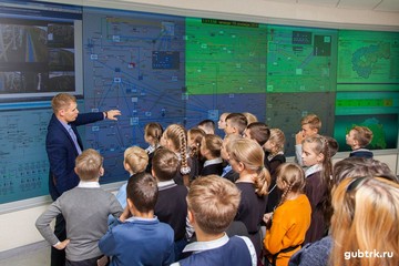Экскурсию в мир электроэнергетики провели инженеры Белгородэнерго для четвероклассников белгородской школы