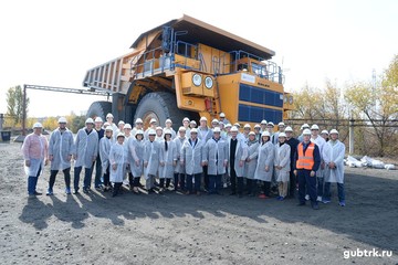 Белгородские «львы» посетили Лебединский ГОК и сыграли со сборной Металлоинвеста
