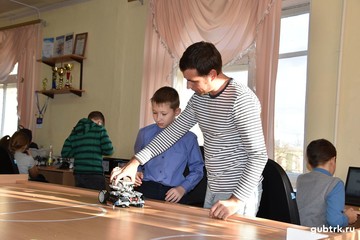 На Губкинской станции юных техников прошёл отборочный этап регионального конкурса «Собери своего робота»