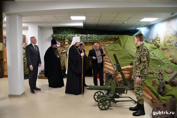 Митрополит Белгородский и Старооскольский Иоанн посетил Губкинский патриотический поисковый клуб «За Родину!»