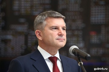 Министр энергетики России Александр Новак и генеральный директор компании «Россети» Павел Ливинский дали старт работе объектов электросетевого комплекса в девяти субъектах страны