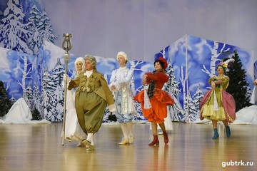 Праздничное новогоднее представление для детей в СК «Горняк»