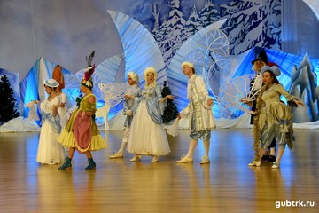 Праздничное новогоднее представление для детей в СК «Горняк»