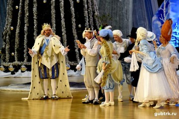 Праздничное новогоднее представление для детей в СК «Горняк»