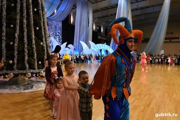Праздничное новогоднее представление для детей в СК «Горняк»