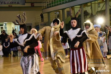 Праздничное новогоднее представление для детей в СК «Горняк»