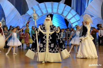 Праздничное новогоднее представление для детей в СК «Горняк»