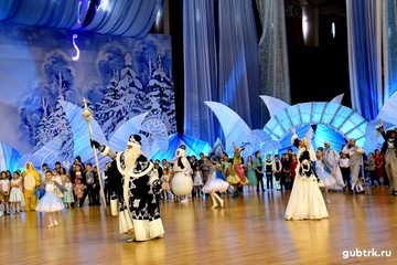 Праздничное новогоднее представление для детей в СК «Горняк»