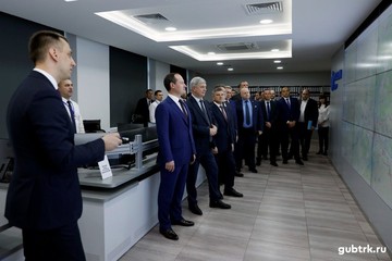 Строительство подстанции «Спутник», запуск цифровых объектов в 4 регионах и стилизованная опора «Маяк» – итоги визита Павла Ливинского в Воронеж